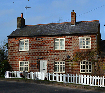 4 Hockliffe Road February 2013
